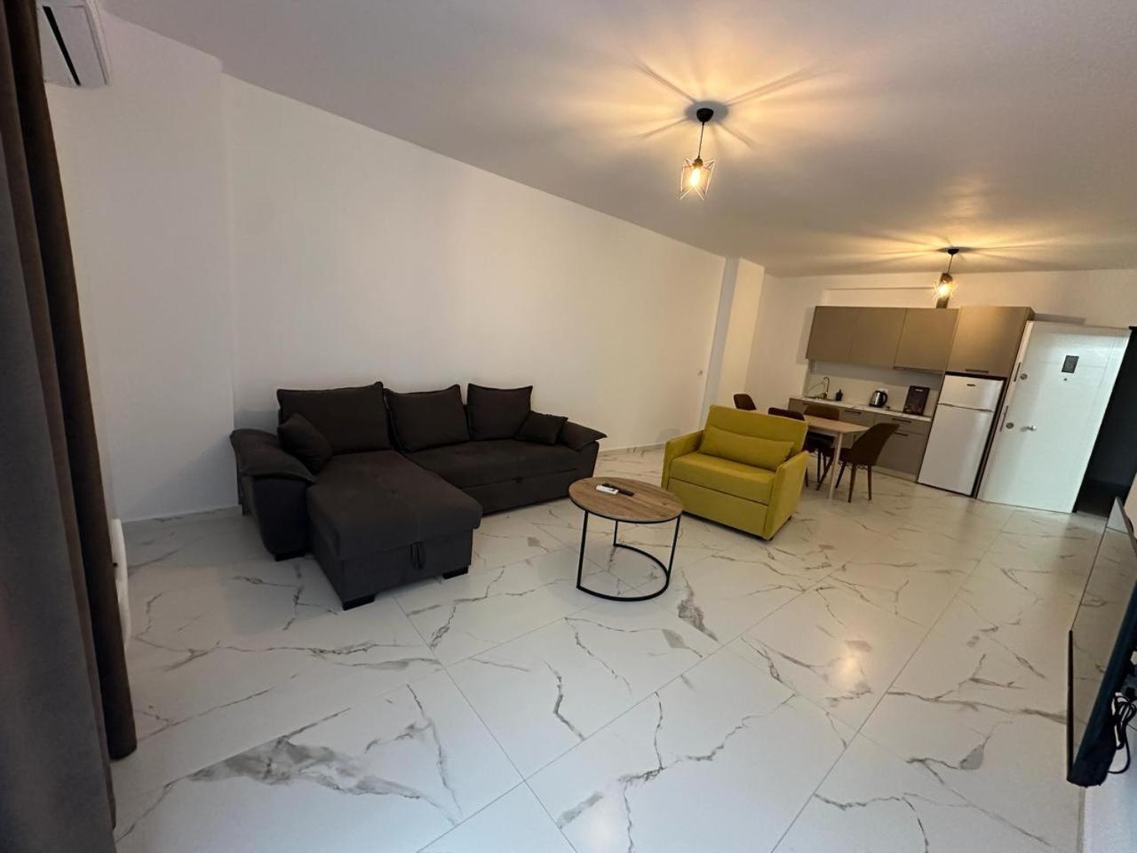 Sunrose Residences Sarande Bagian luar foto