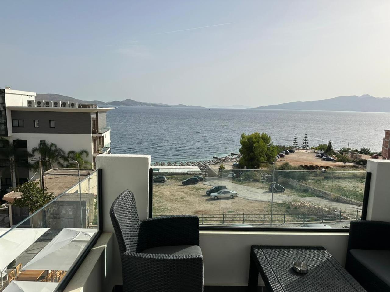 Sunrose Residences Sarande Bagian luar foto