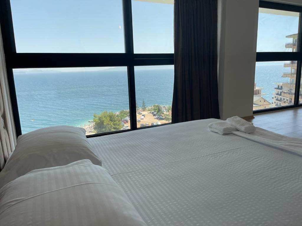 Sunrose Residences Sarande Bagian luar foto