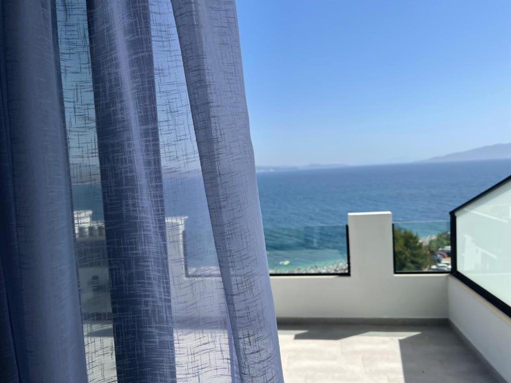Sunrose Residences Sarande Bagian luar foto