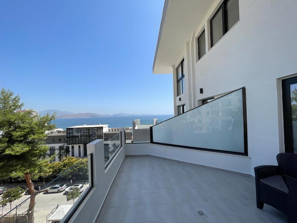 Sunrose Residences Sarande Bagian luar foto