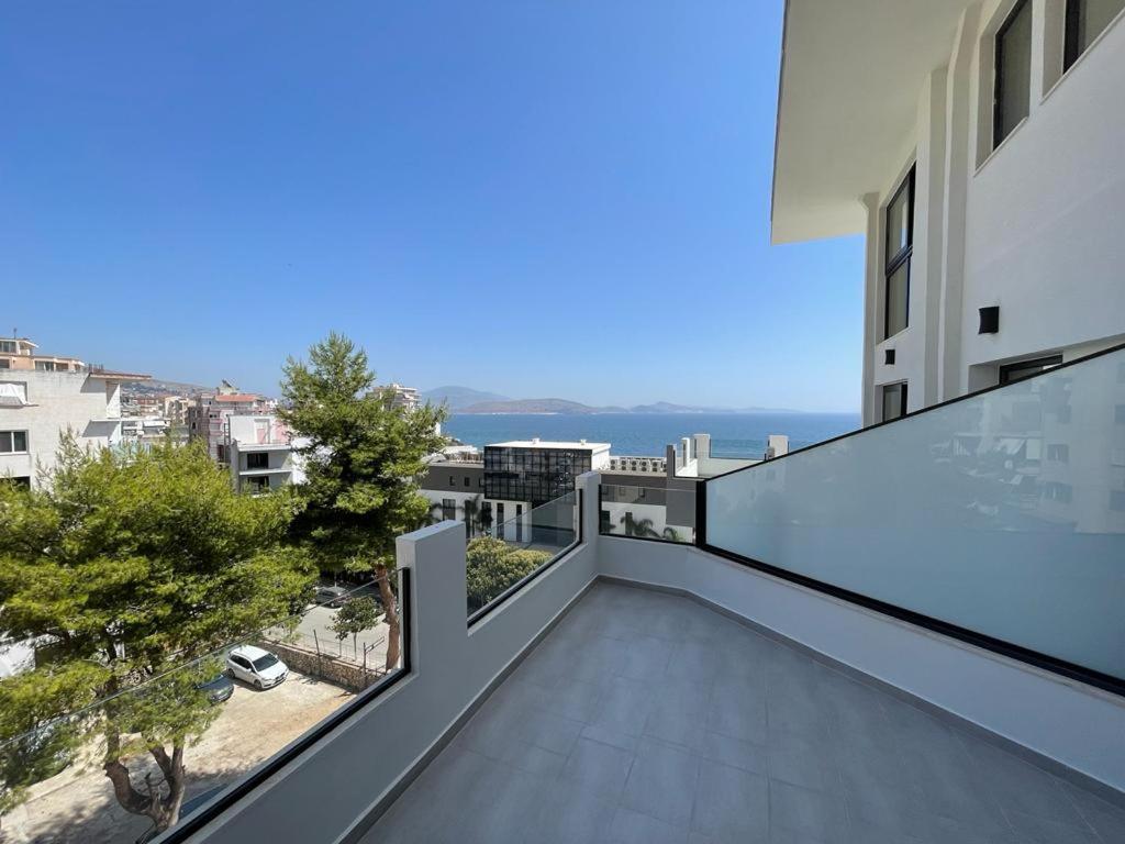 Sunrose Residences Sarande Bagian luar foto