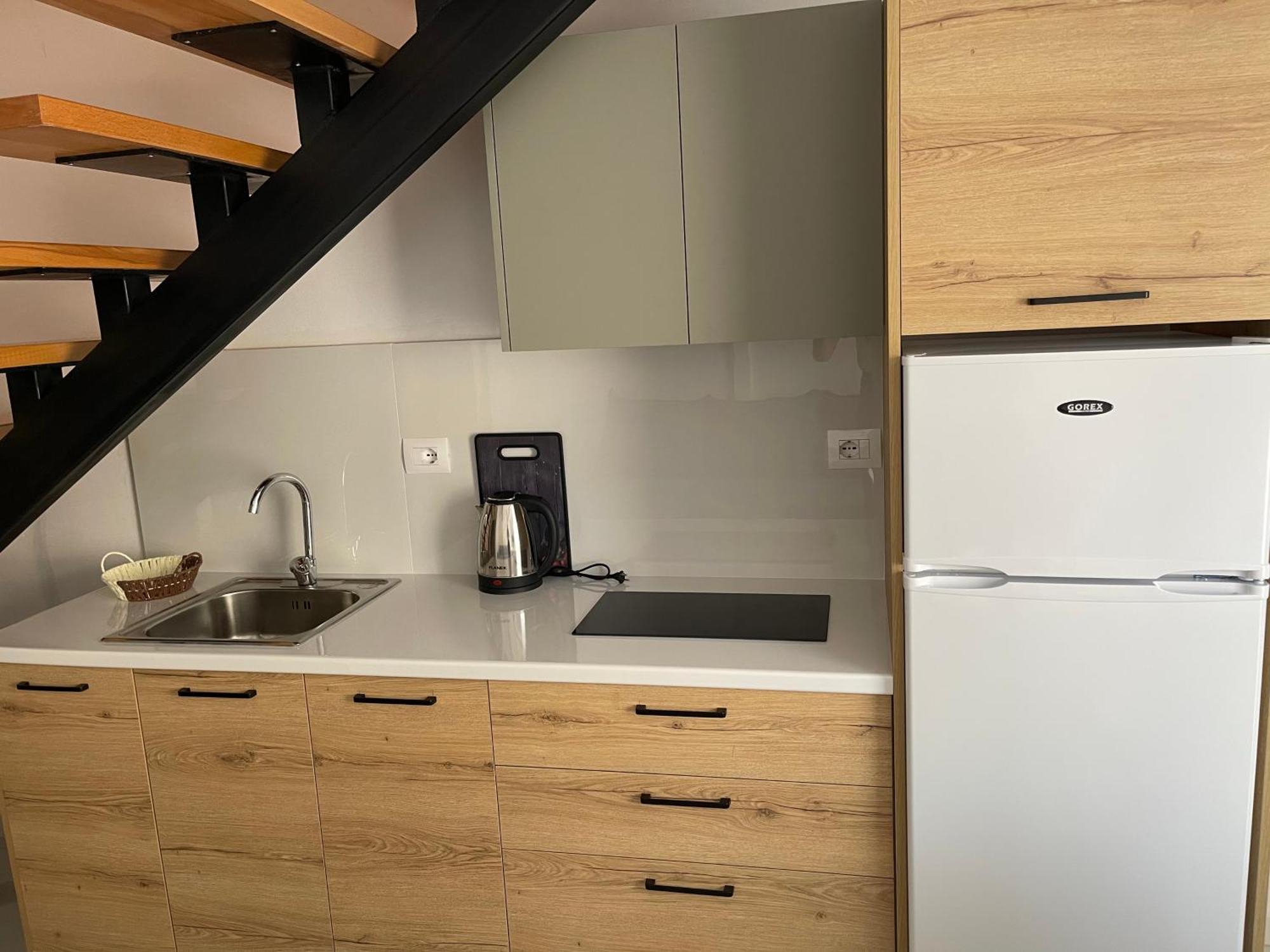 Sunrose Residences Sarande Bagian luar foto