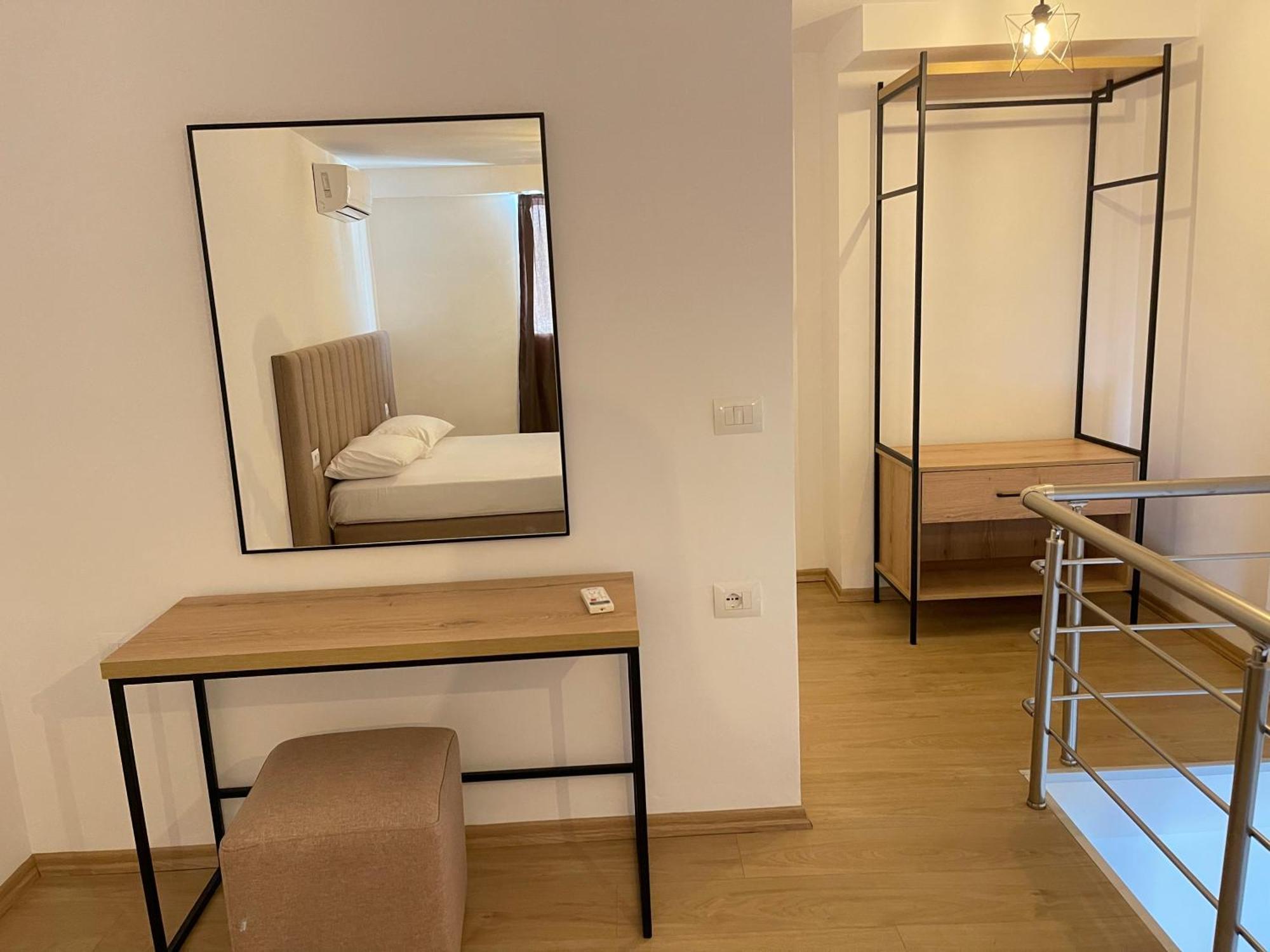 Sunrose Residences Sarande Bagian luar foto
