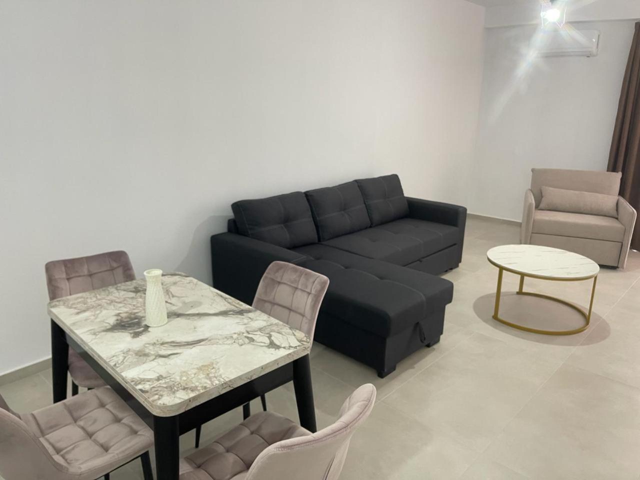 Sunrose Residences Sarande Bagian luar foto
