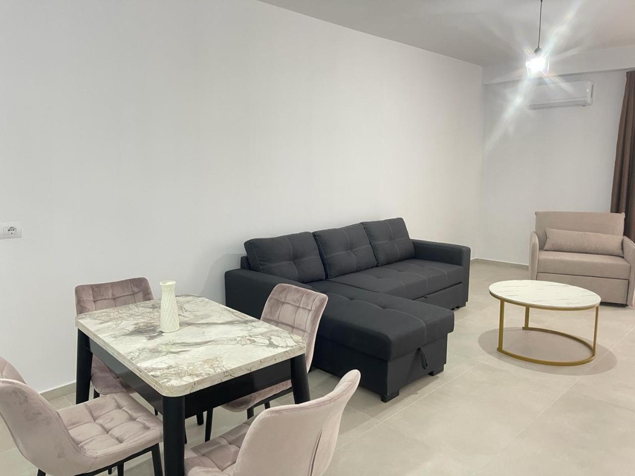 Sunrose Residences Sarande Bagian luar foto